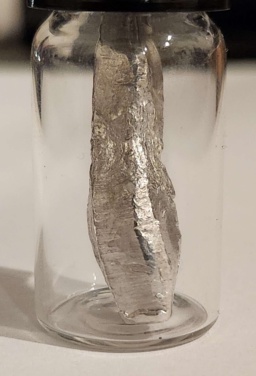 Single chunk of shiny Indium metal