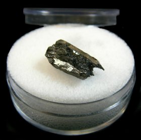 Dysprosium (Dy)